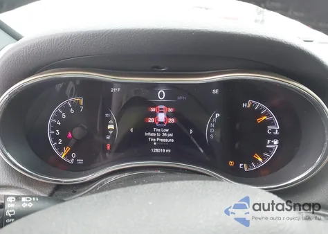 2015 Jeep Grand Cherokee Altitude z USA, uszkodzony, nr VIN 1C4RJFAG3FC756982